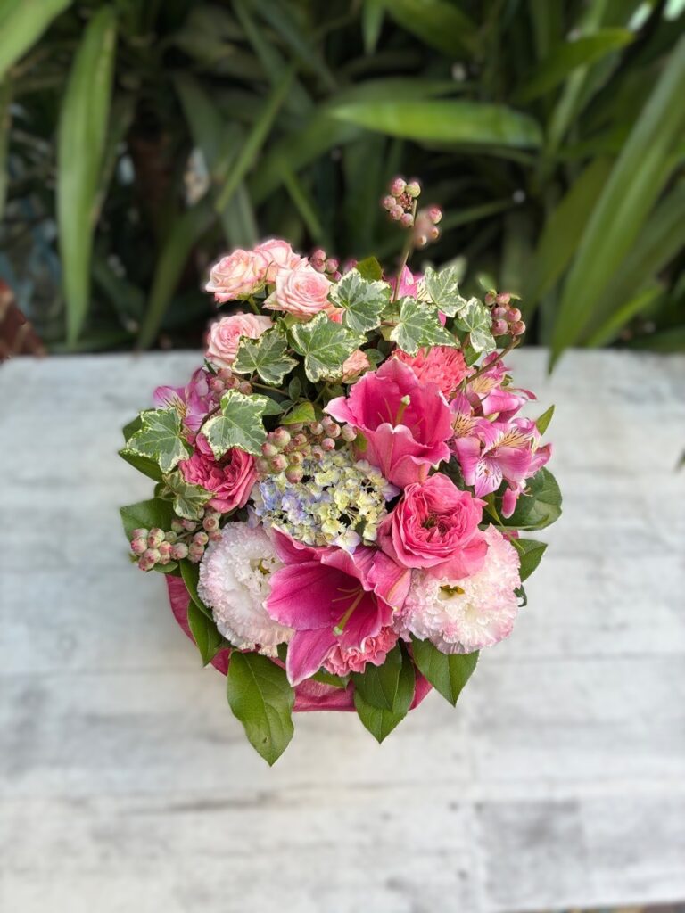 お誕生日　フラワーアレンジ　千代町