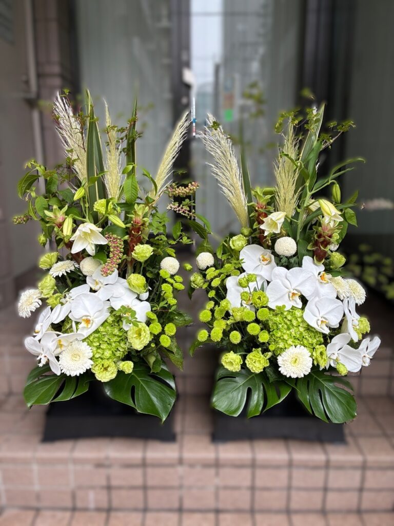 初盆　フラワーアレンジ　室見