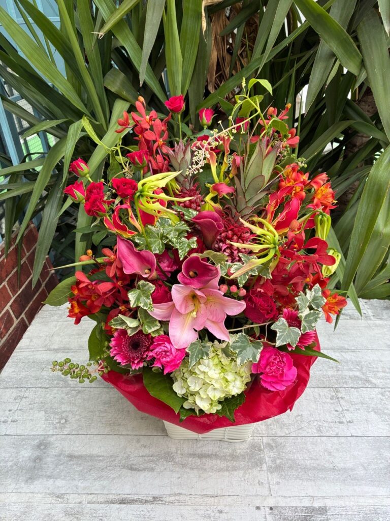 お誕生日（還暦）　フラワーアレンジ　吉塚本町