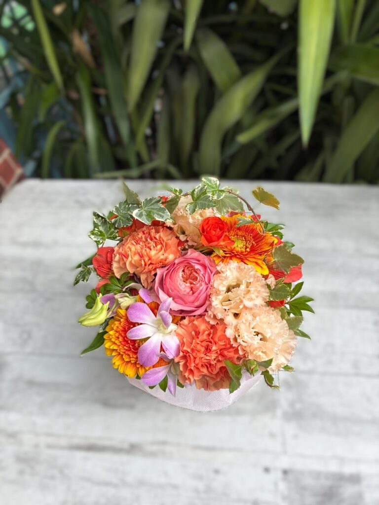 お誕生日　フラワーアレンジ　井尻