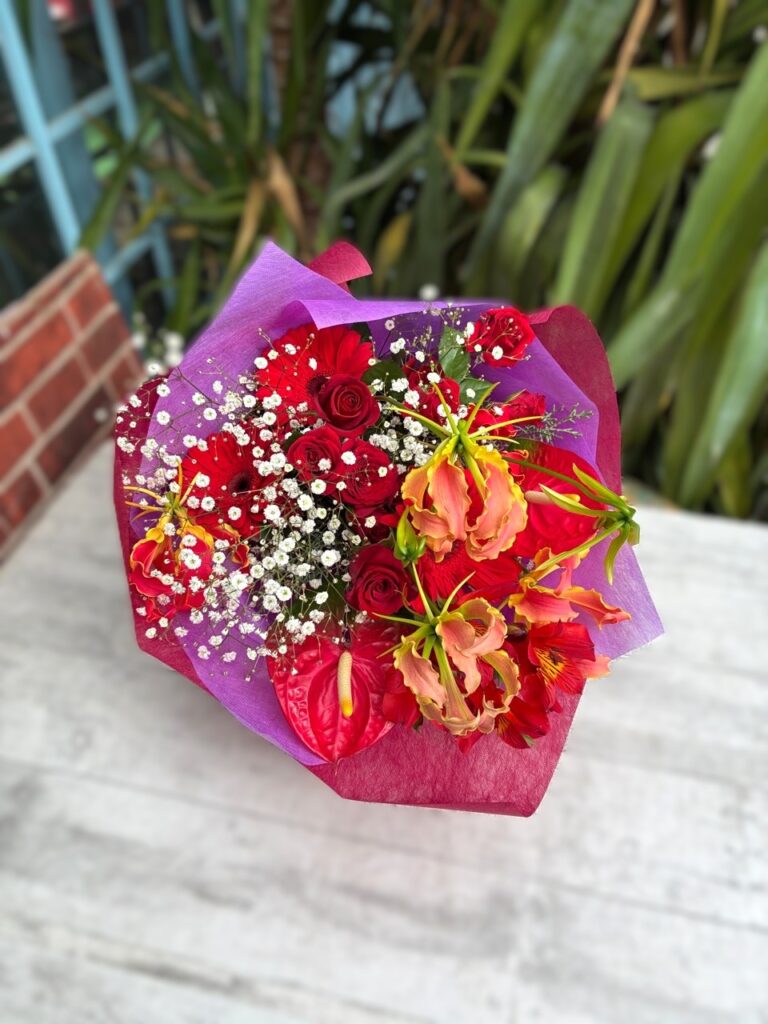 お誕生日　花束　馬出