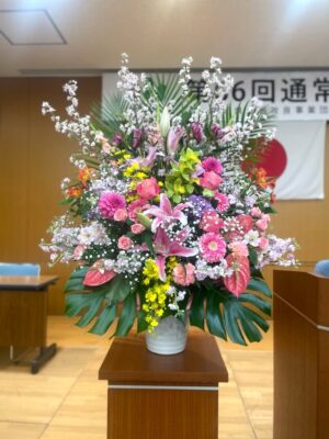 演台盛花　　卒業式・入学式・入社式