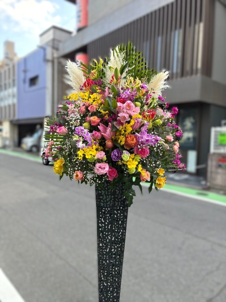 受章祝パーティ　生花スタンド　馬出