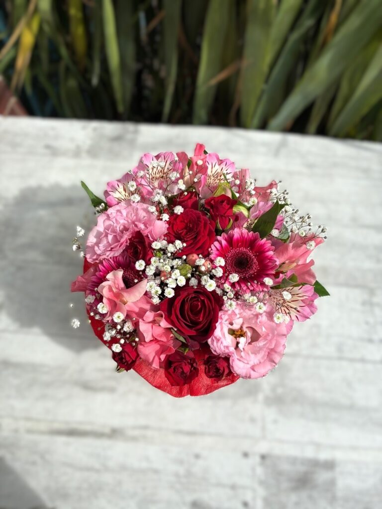 お誕生日　フラワーアレンジ　箱崎ふ頭